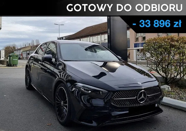 samochody osobowe Mercedes-Benz Klasa A cena 209000 przebieg: 1, rok produkcji 2023 z Poręba